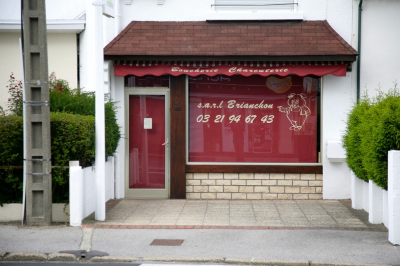 vitrine-BERRE LES ALPES-min_france_frankreich_commerce_frankrijk_francia_delicatessen_butchery_charcuterie-424328